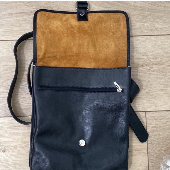 VERA PELLE Black Leather Crossbody Purse Bag - Picture 5 of 8